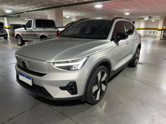 VOLVO XC40 P8 RECHARGE TWIN ELECTRIC ULTIMATE AWD